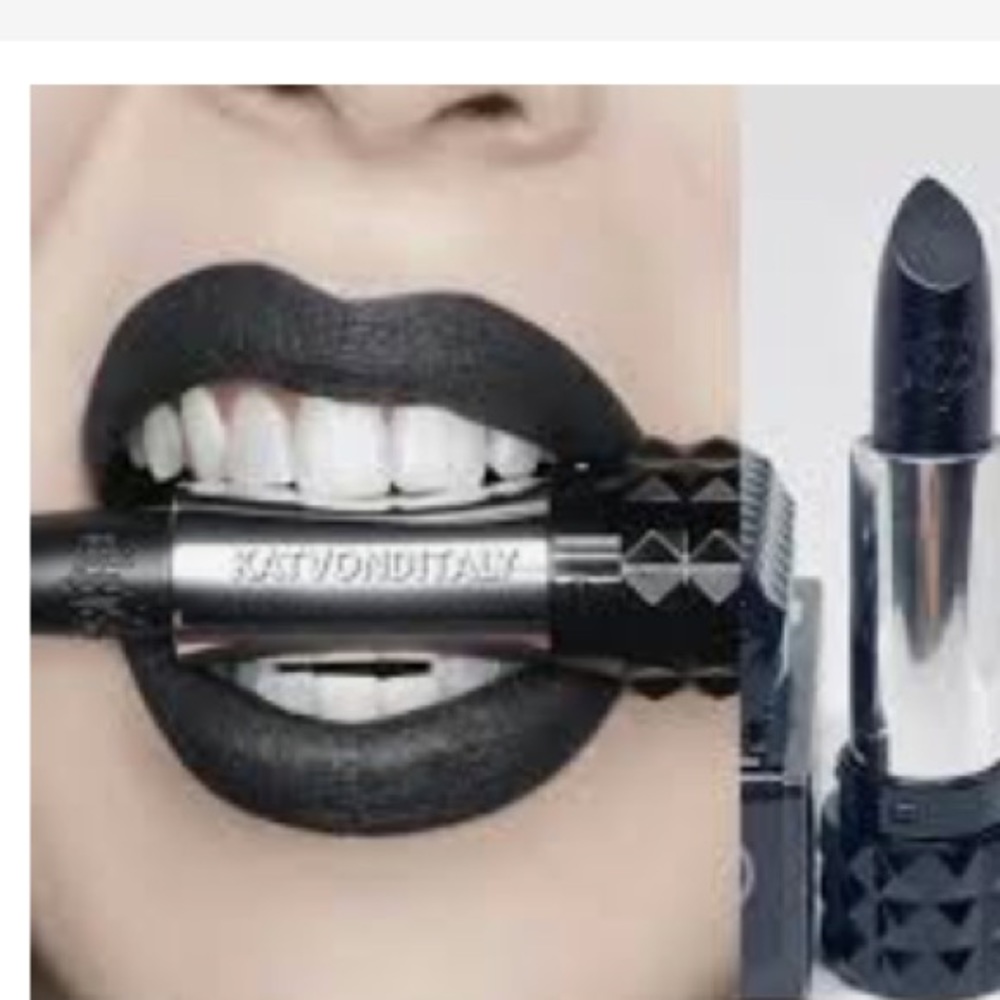 Lipstick - Picture 2 of 3